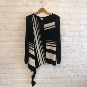 Chico’s Knit Black & White Sweater Size 0